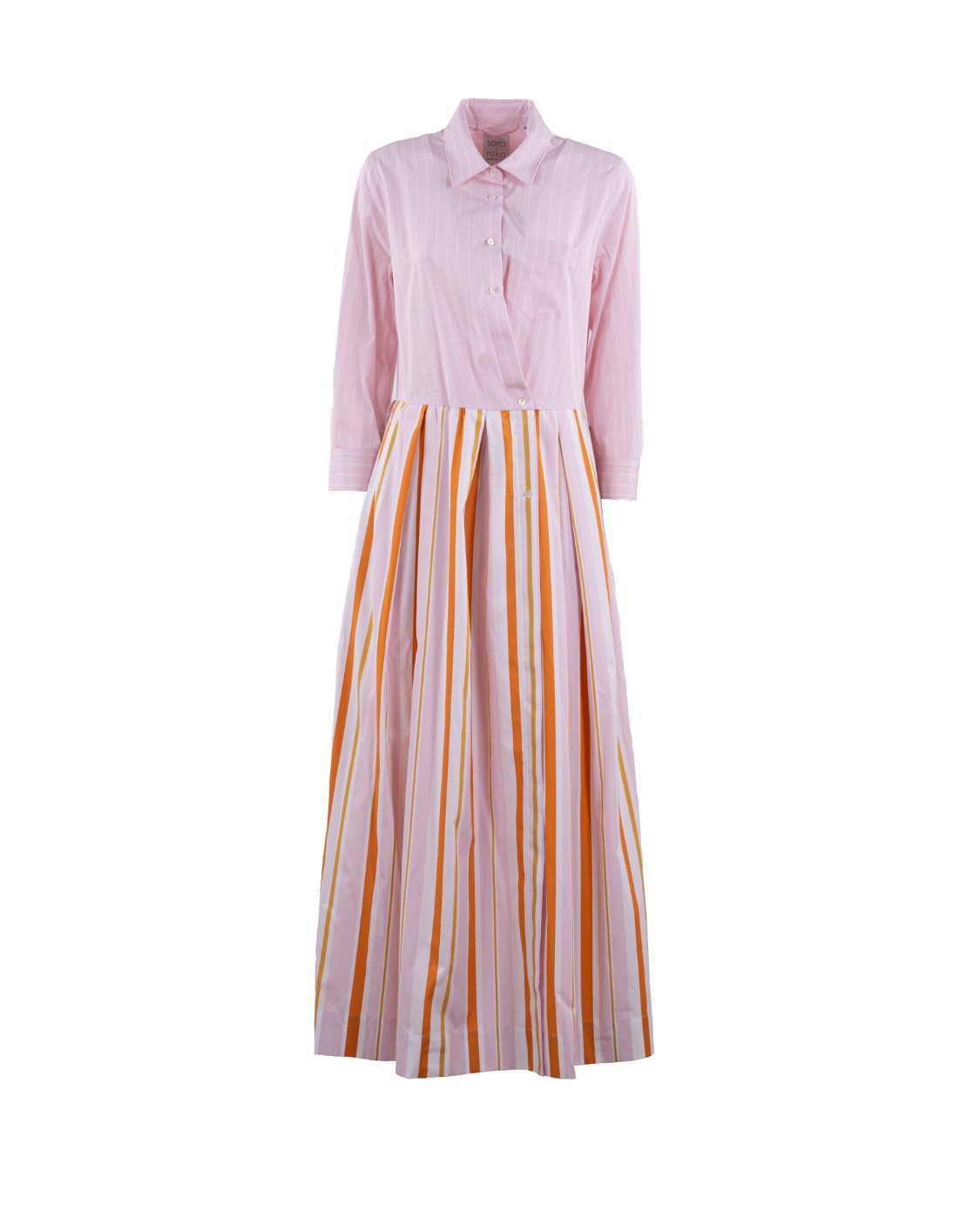 shop SARA ROKA  Abito: Sara Roka abito "Elenat".
Colletto a camicia. Abbottonatura diagonale.
Due tasche a fessura sui lati.
Le maniche hanno un polsino con un solo bottone.
Abbottonatura frontale in diagonale.
Composizione: 100% Cotone.
Made in Italy. ELENAT96 S1Q11396-A number 3800301